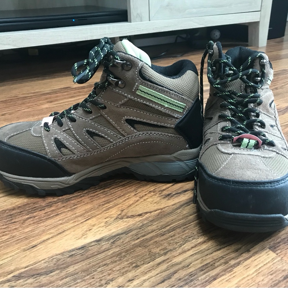 NWOT Steel Toe Shoes
